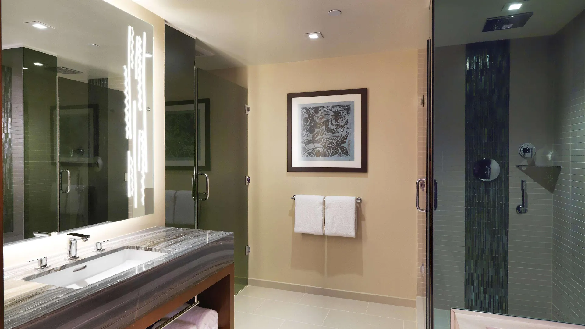*** Resort Hilton Grand Vacation Club The Grand Islander Waikiki Honolulu Hotel United States